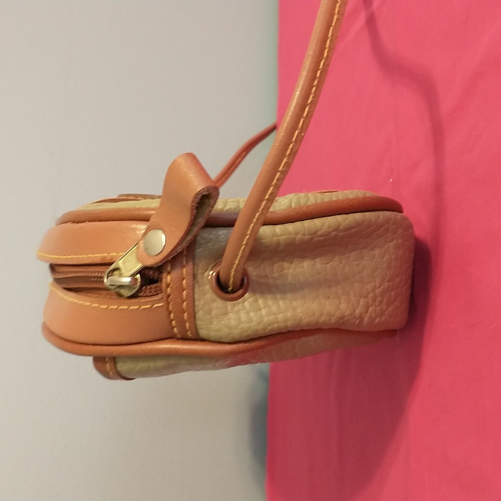 Dooney & Bourke All Weather Leather Small Crossbody Bag - Picture 6 of 9